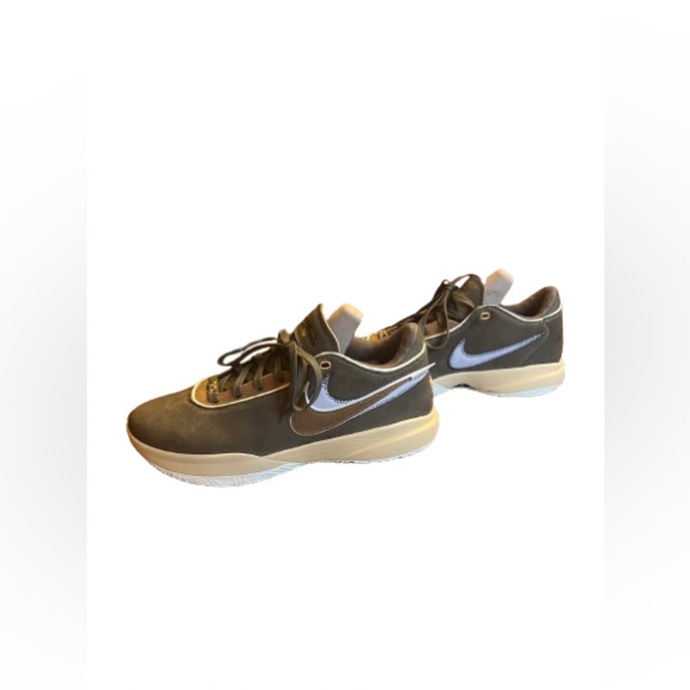Nike LeBron 20 Olive Green - Men’s Size 11